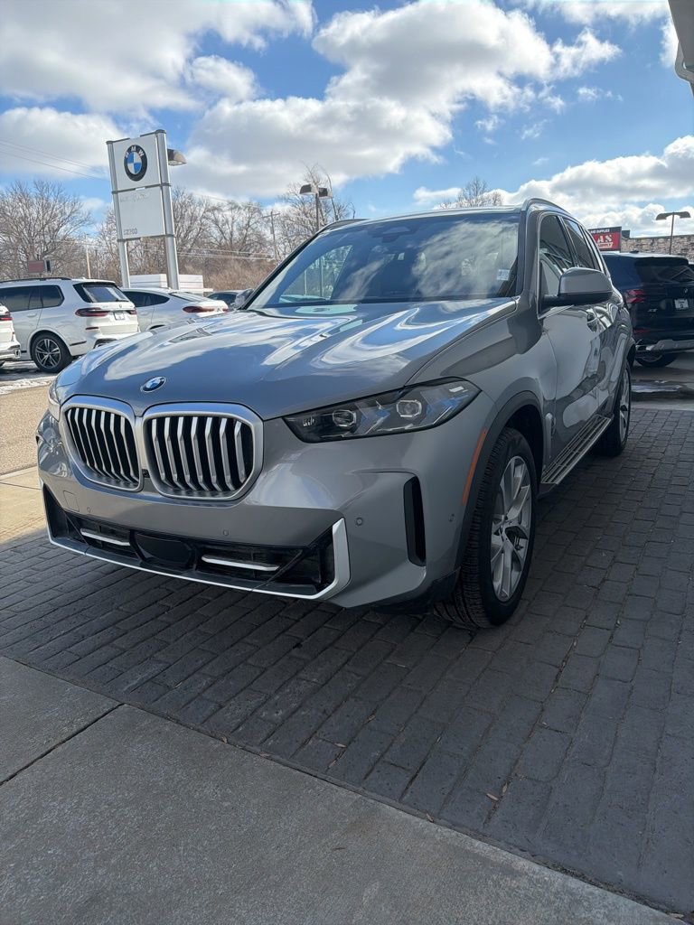 Used 2026 BMW X5 xDrive40i image 3