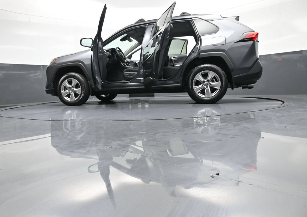 Used 2023 Toyota RAV4 XLE AWD/4WD image 47