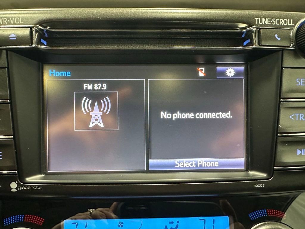 Used 2015 Toyota RAV4 XLE image 26