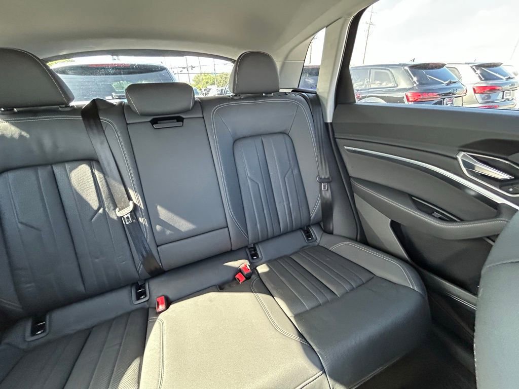 Used 2019 Audi e-tron Premium Plus AWD/4WD image 14