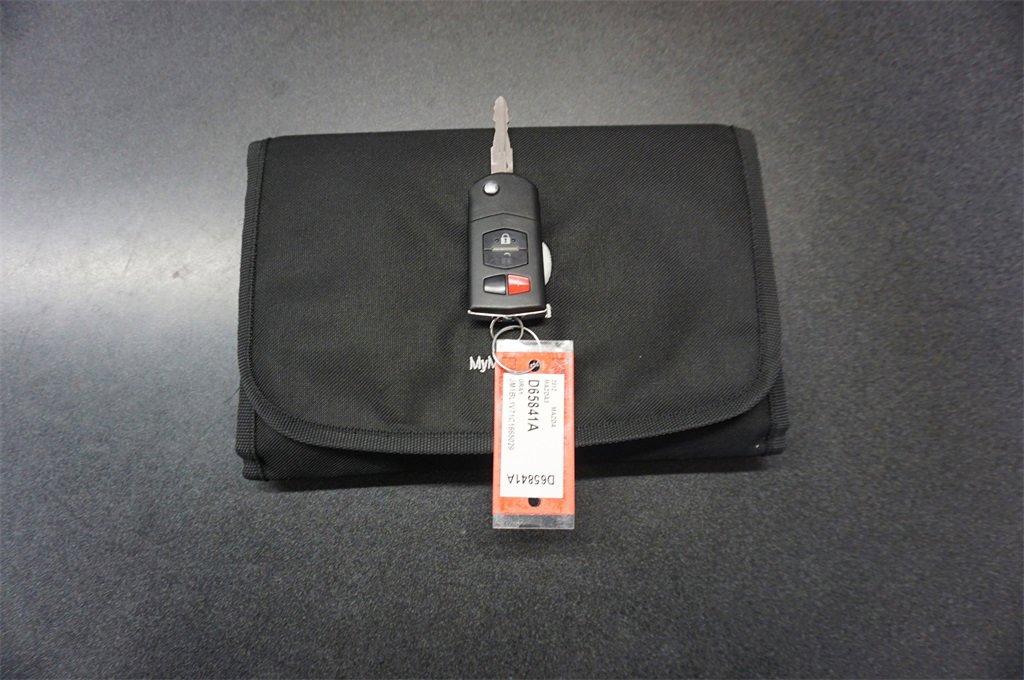 Used 2012 MAZDA MAZDA3 i Touring image 15