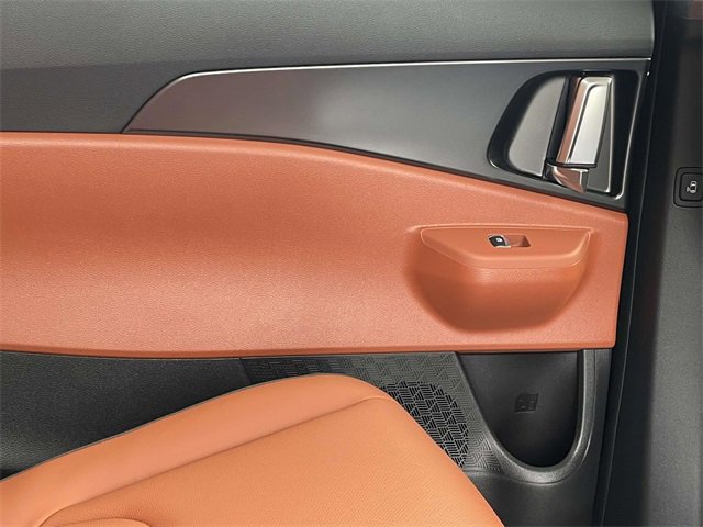 New 2026 Kia Carnival SX w/ SX Dark Edition Package image 16