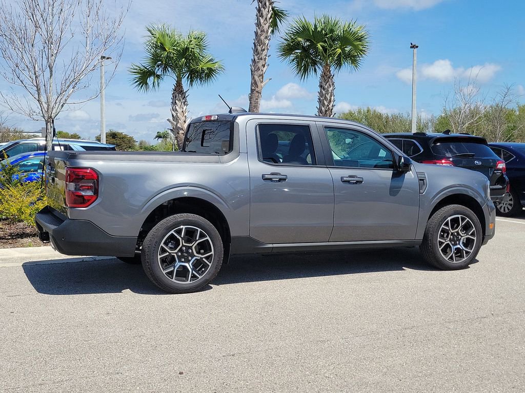 Used 2025 Ford Maverick Lariat image 4