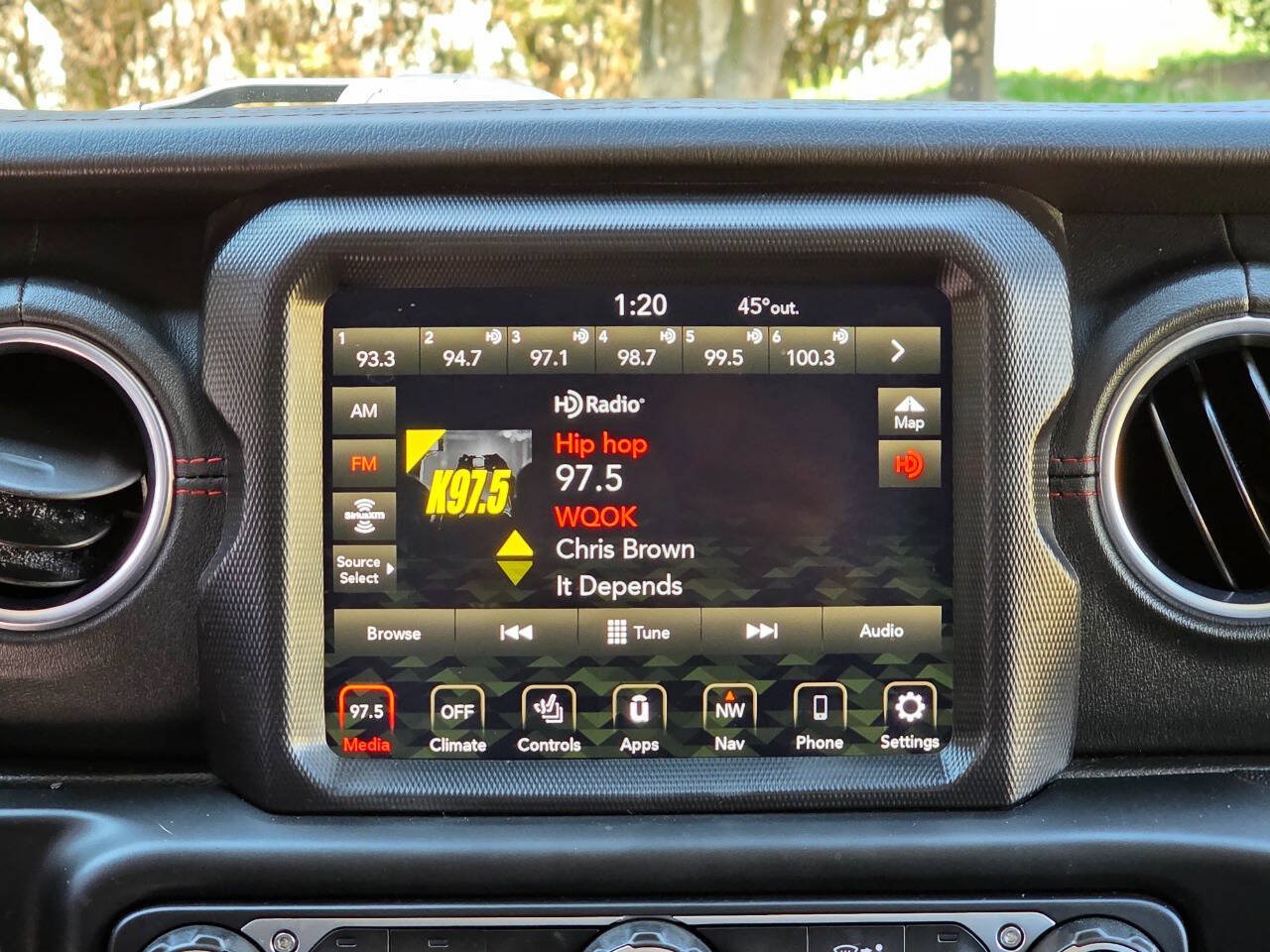 Used 2020 Jeep Wrangler Unlimited Rubicon w/ Quick Order Package 28Y Recon AWD/4WD image 23