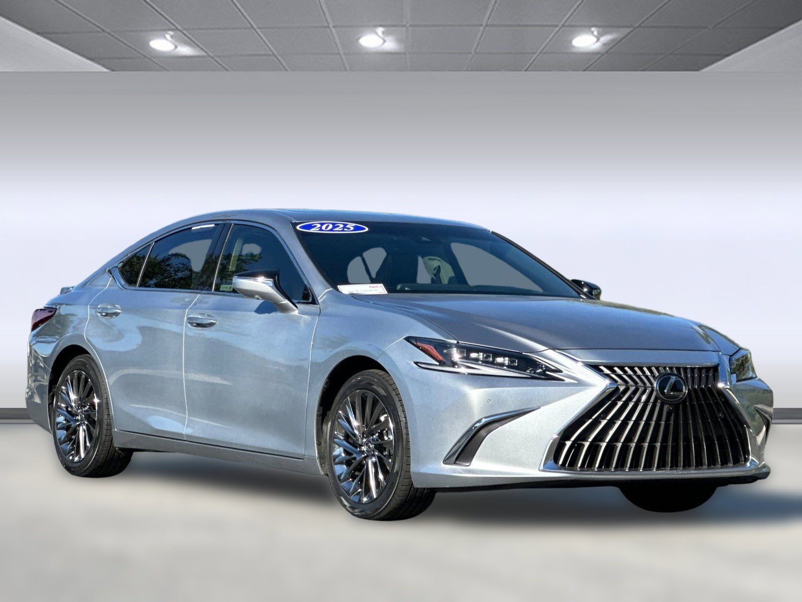 Certified 2025 Lexus ES 300h w/ Luxury Package image 6