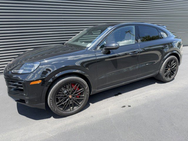 Certified 2025 Porsche Cayenne S