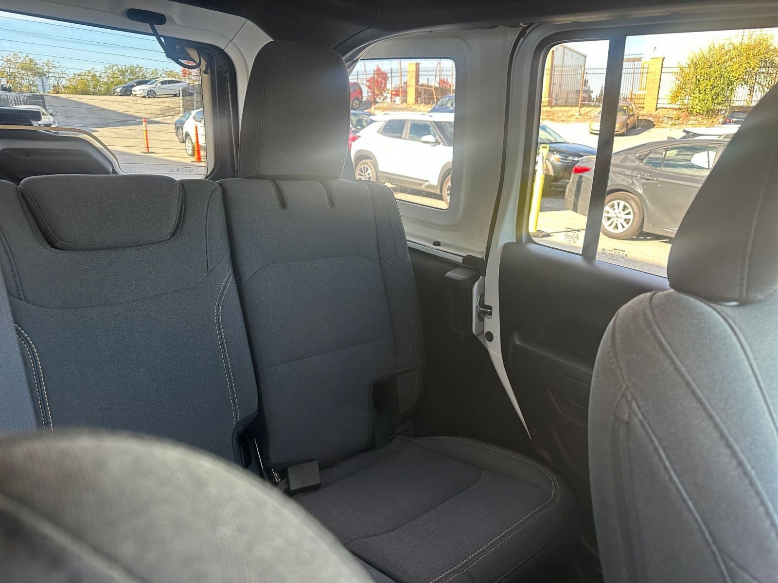 Used 2025 Jeep Wrangler Sport S image 36