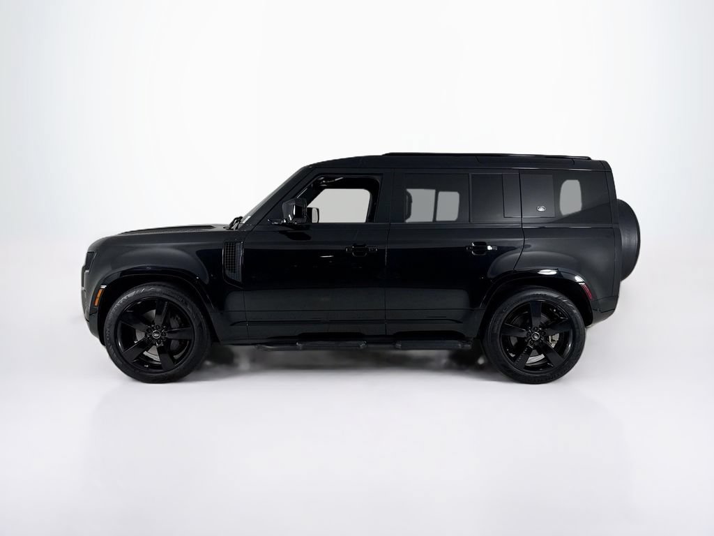 Used 2023 Land Rover Defender 110 X-Dynamic SE AWD/4WD image 2