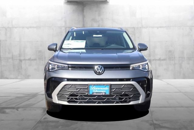 New 2026 Volkswagen Taos SE image 4