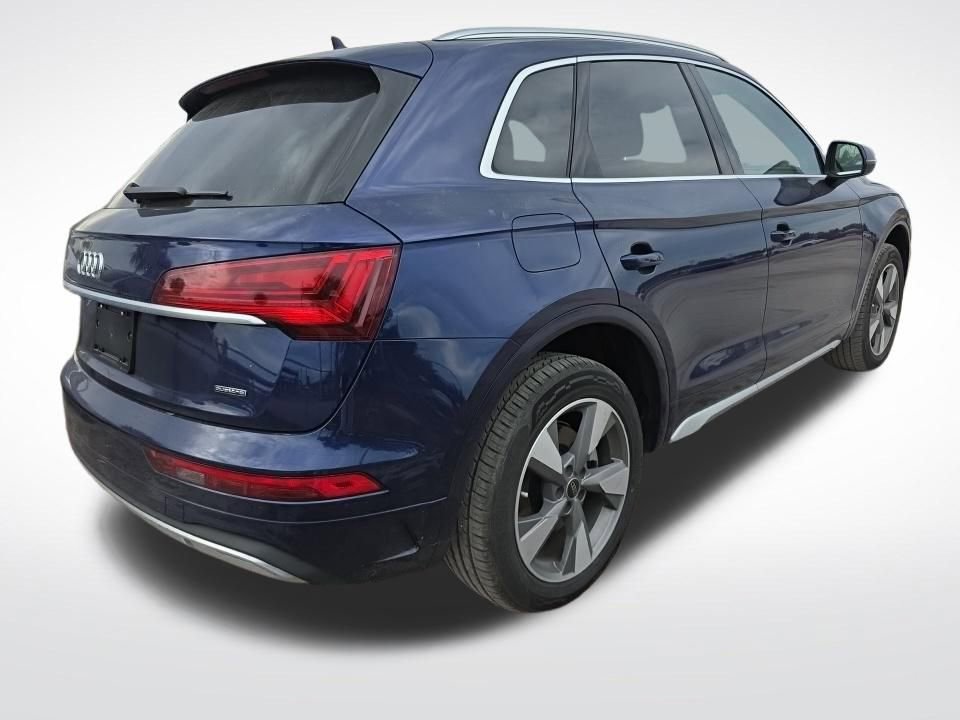Used 2023 Audi Q5 2.0T Premium w/ Convenience Package image 7