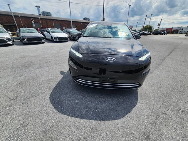 Certified 2023 Hyundai Kona SEL FWD image 19