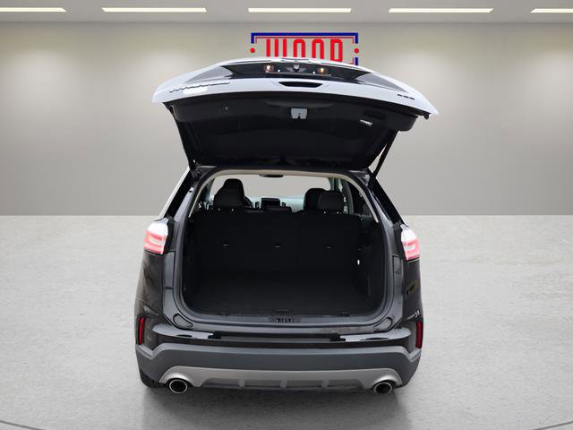 Used 2022 Ford Edge Titanium image 7