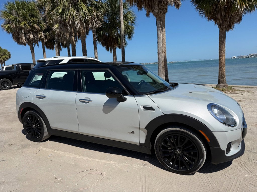 Used 2019 MINI Cooper Clubman ALL4 AWD/4WD image 7