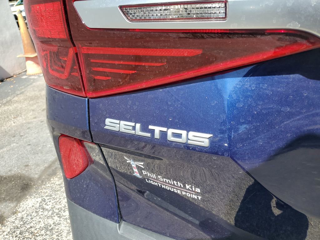 Certified 2023 Kia Seltos EX image 7