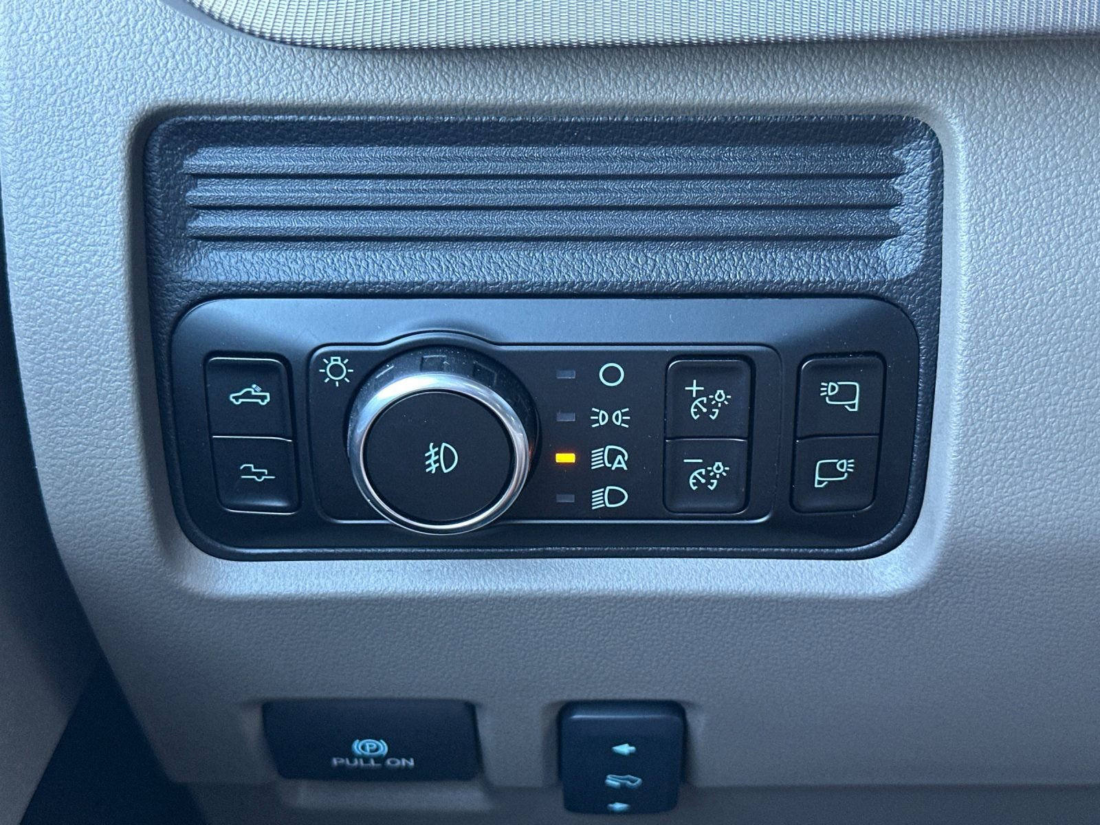 New 2026 Ford F350 Platinum w/ Platinum Plus Package image 32
