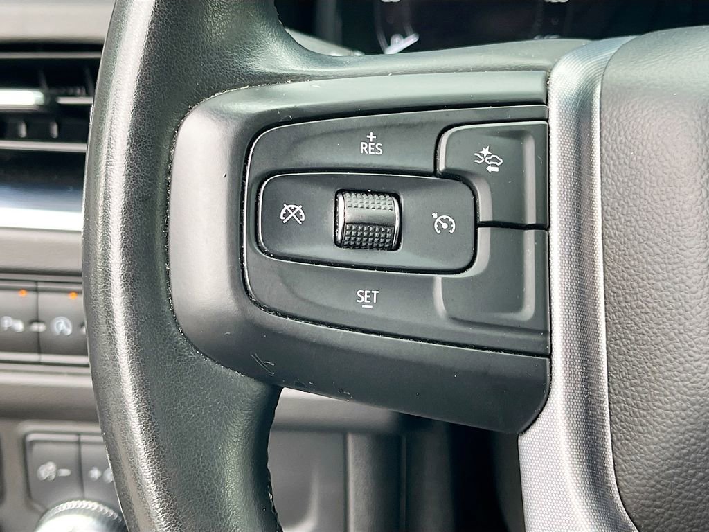 Used 2023 GMC Yukon SLT RWD image 19