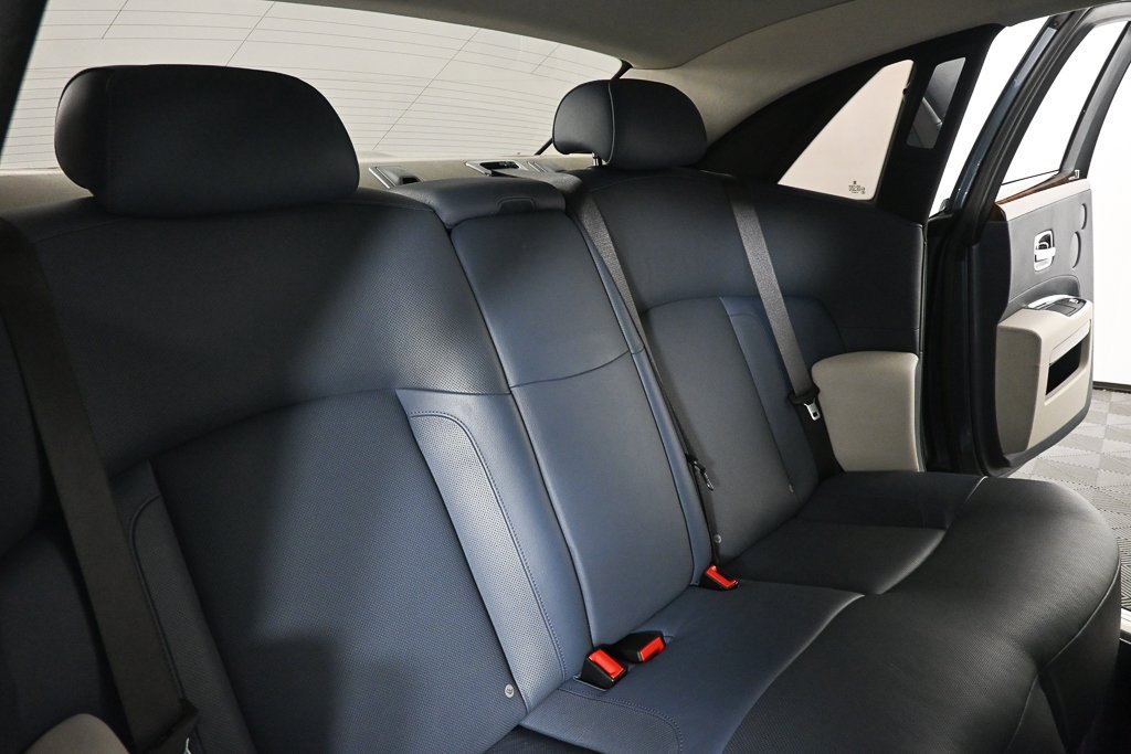 Used 2010 Rolls-Royce Ghost image 19