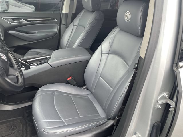 Used 2020 Buick Enclave Essence w/ Sound and Sites Package AWD/4WD image 17