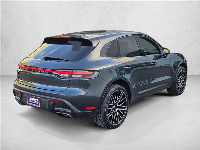 Used 2023 Porsche Macan Turbo image 5