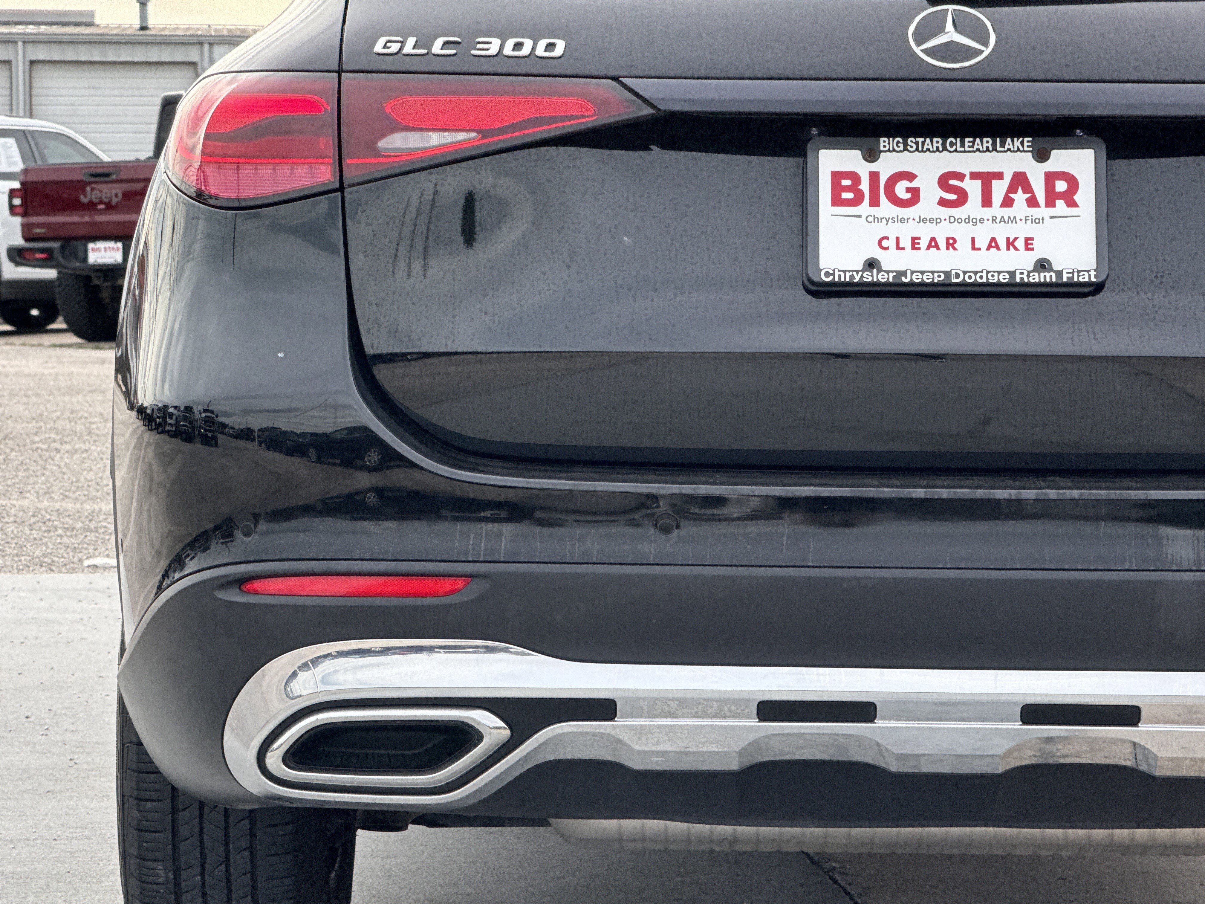 Used 2024 Mercedes-Benz GLC 300 image 12