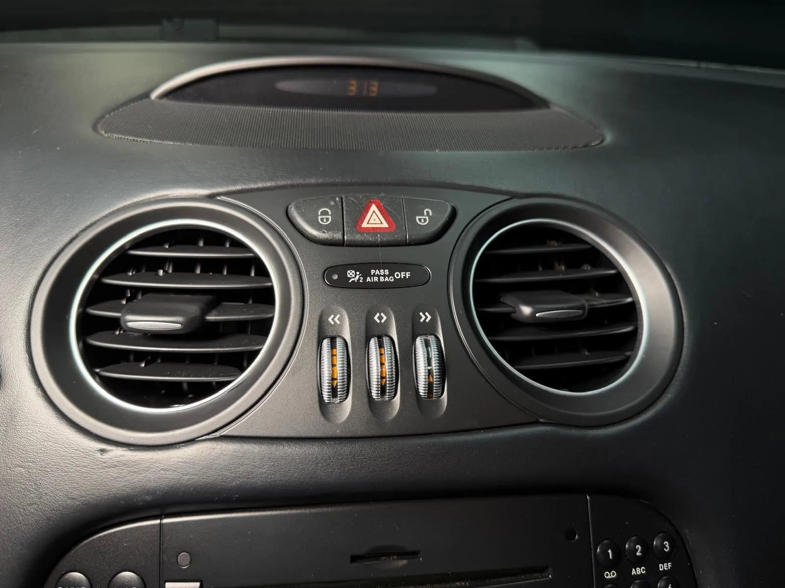 Used 2012 Mercedes-Benz SL 550 w/ SL Wheel Pkg image 25