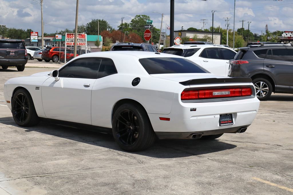 Used 2014 Dodge Challenger R/T RWD image 7