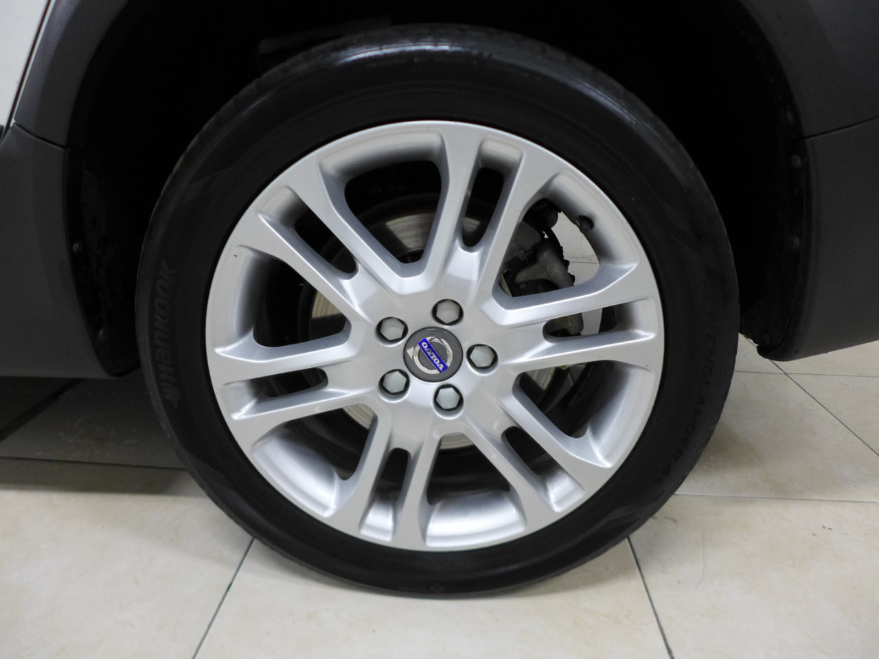 Used 2016 Volvo XC70 T5 Platinum w/ Protection Package image 83