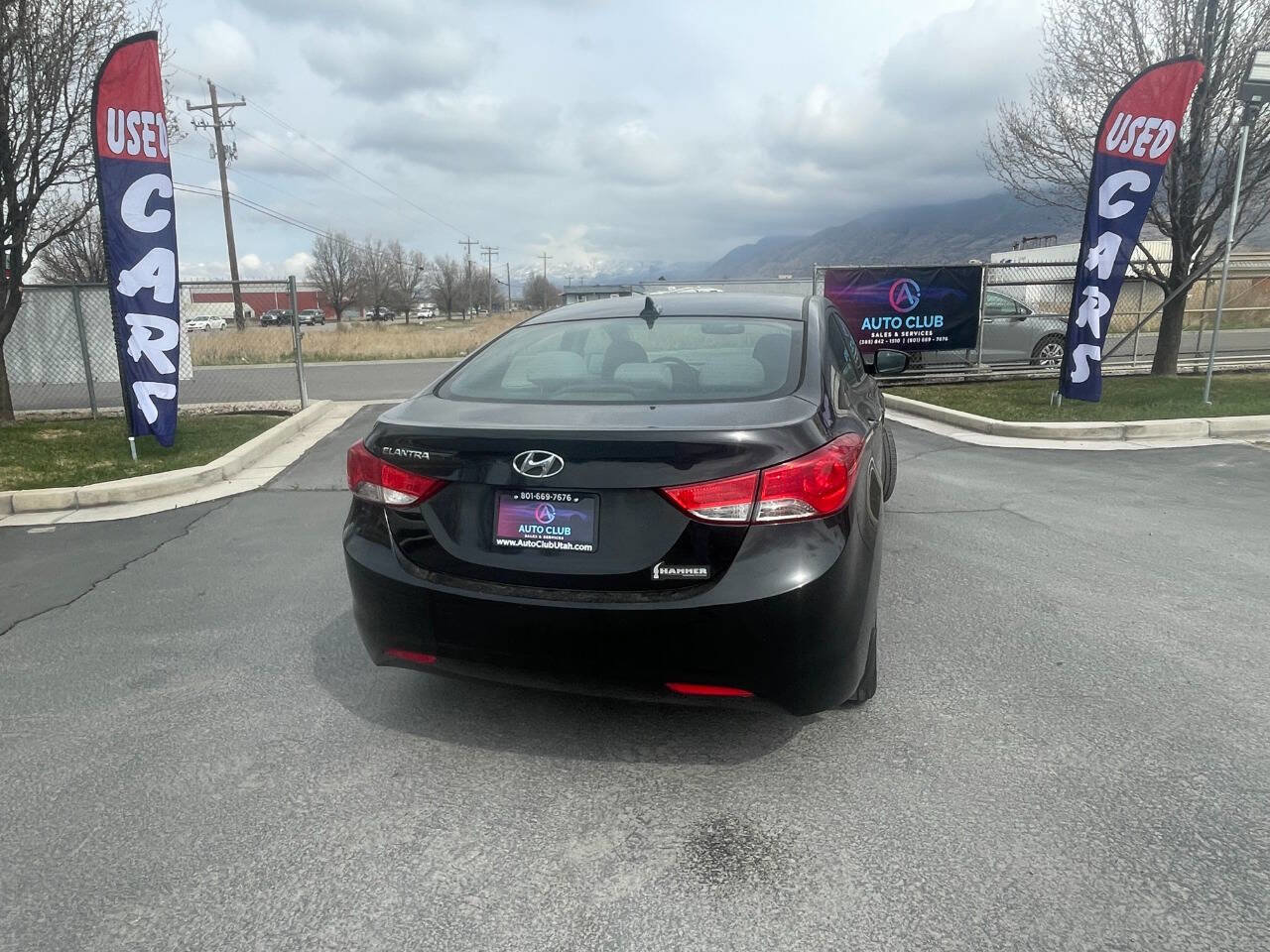 Used 2012 Hyundai Elantra GLS w/ Preferred Pkg 3 image 5