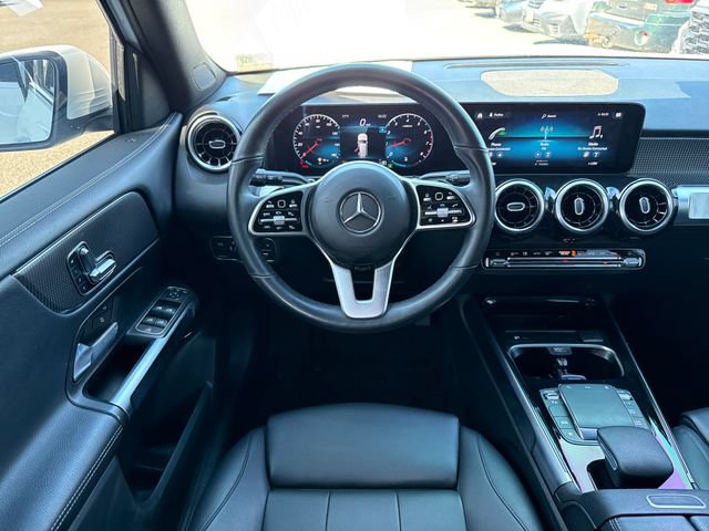 Used 2022 Mercedes-Benz GLB 250 4MATIC w/ Premium Package Lite image 29