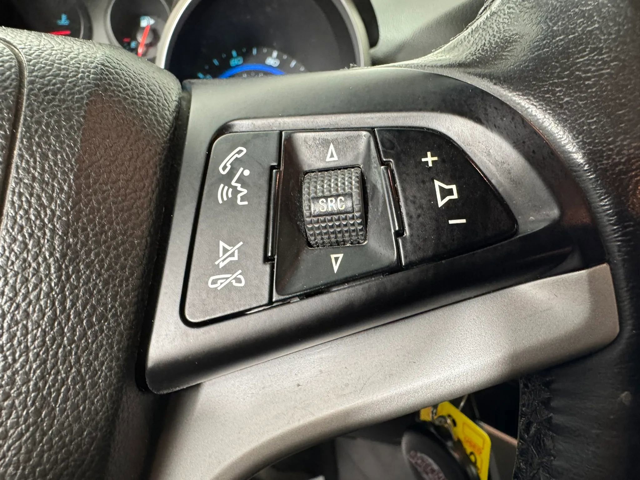 Used 2016 Chevrolet Cruze LT FWD image 16