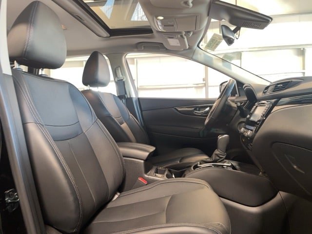 Used 2018 Nissan Rogue Sport SL w/ SL Premium Package AWD/4WD image 16