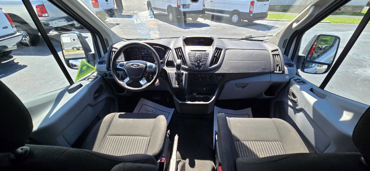 Used 2016 Ford Transit 150 XLT image 21