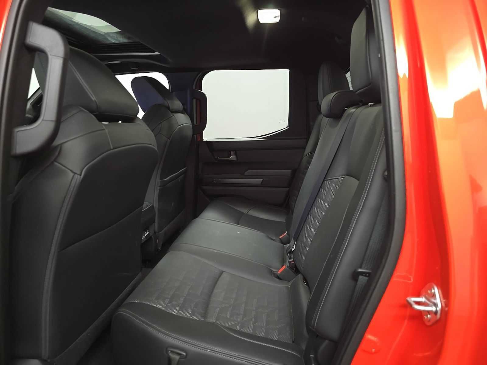 Used 2024 Toyota Tacoma TRD Off-Road w/ TRD Off Road Premium Package AWD/4WD image 6