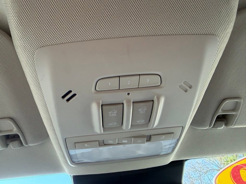 Used 2020 Buick Encore Essence w/ Experience Buick Package image 26