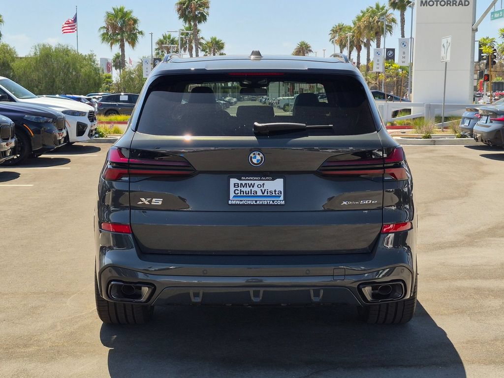 New 2026 BMW X5 xDrive50e w/ M Sport Package AWD/4WD image 7