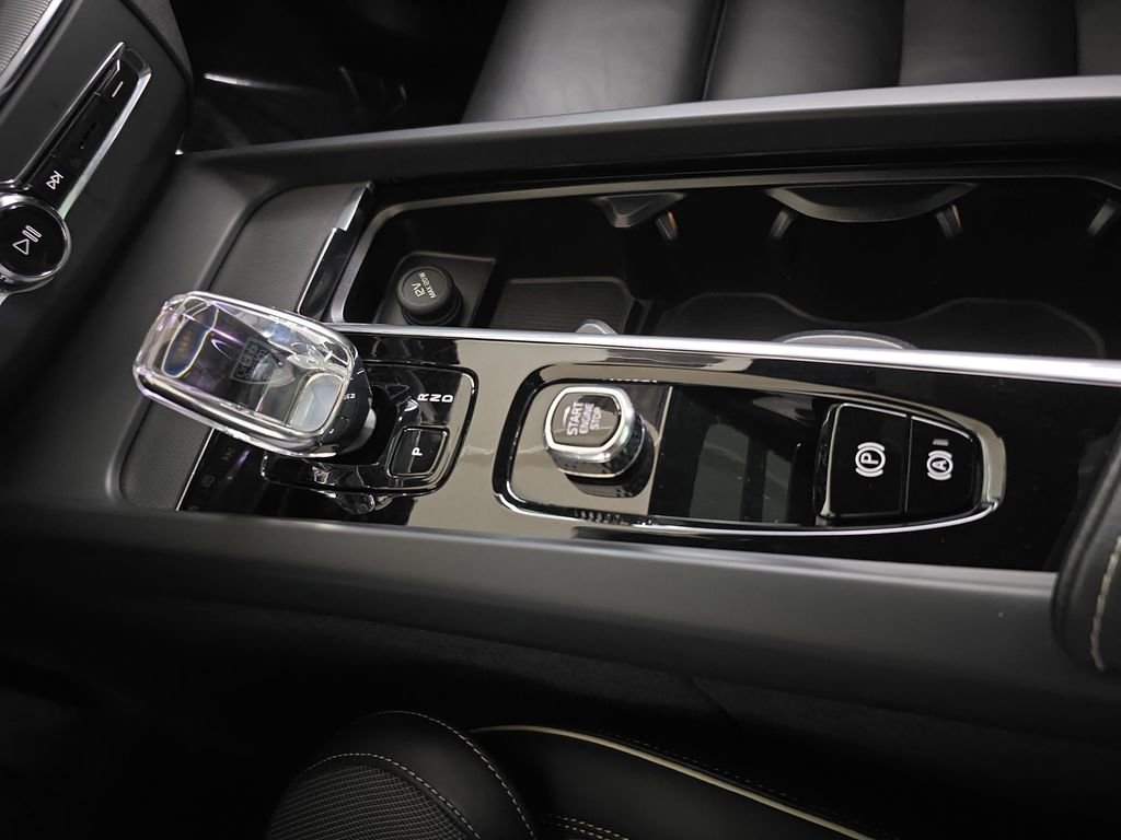 Used 2023 Volvo XC60 T8 Polestar image 26