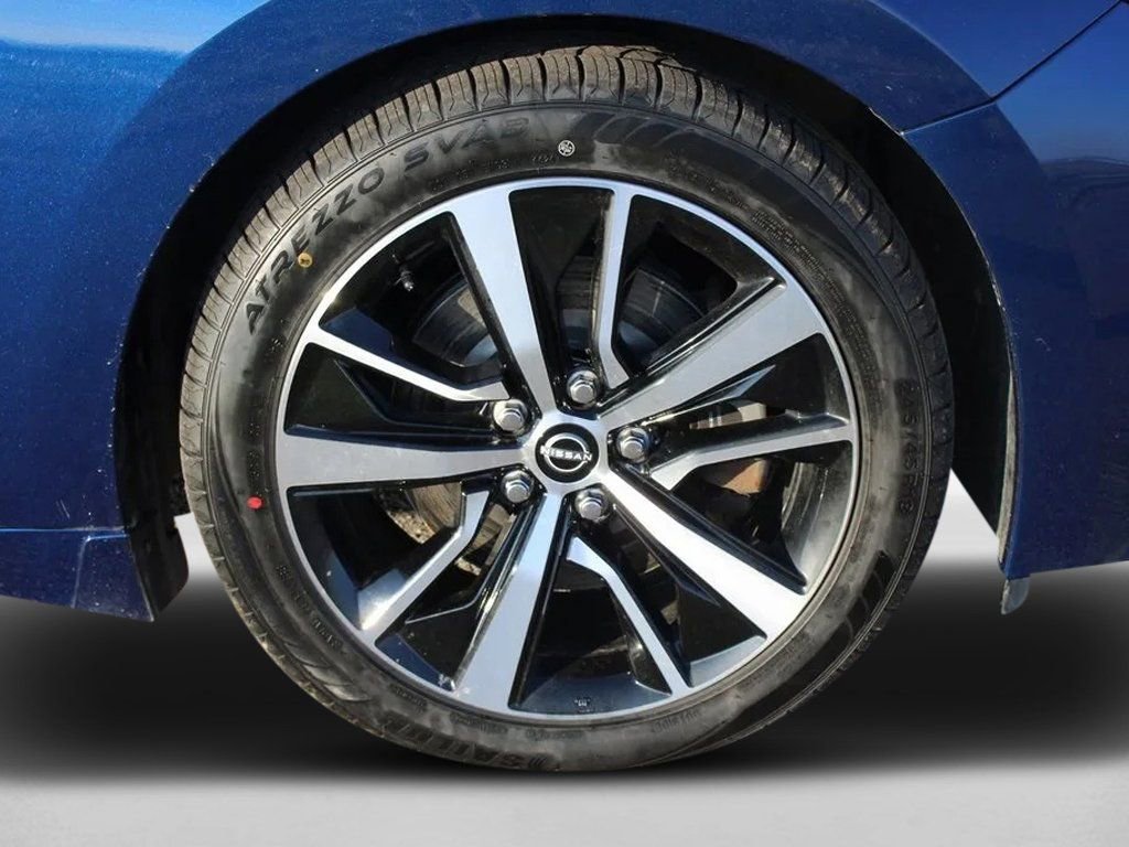 Used 2023 Nissan Maxima SL FWD image 39