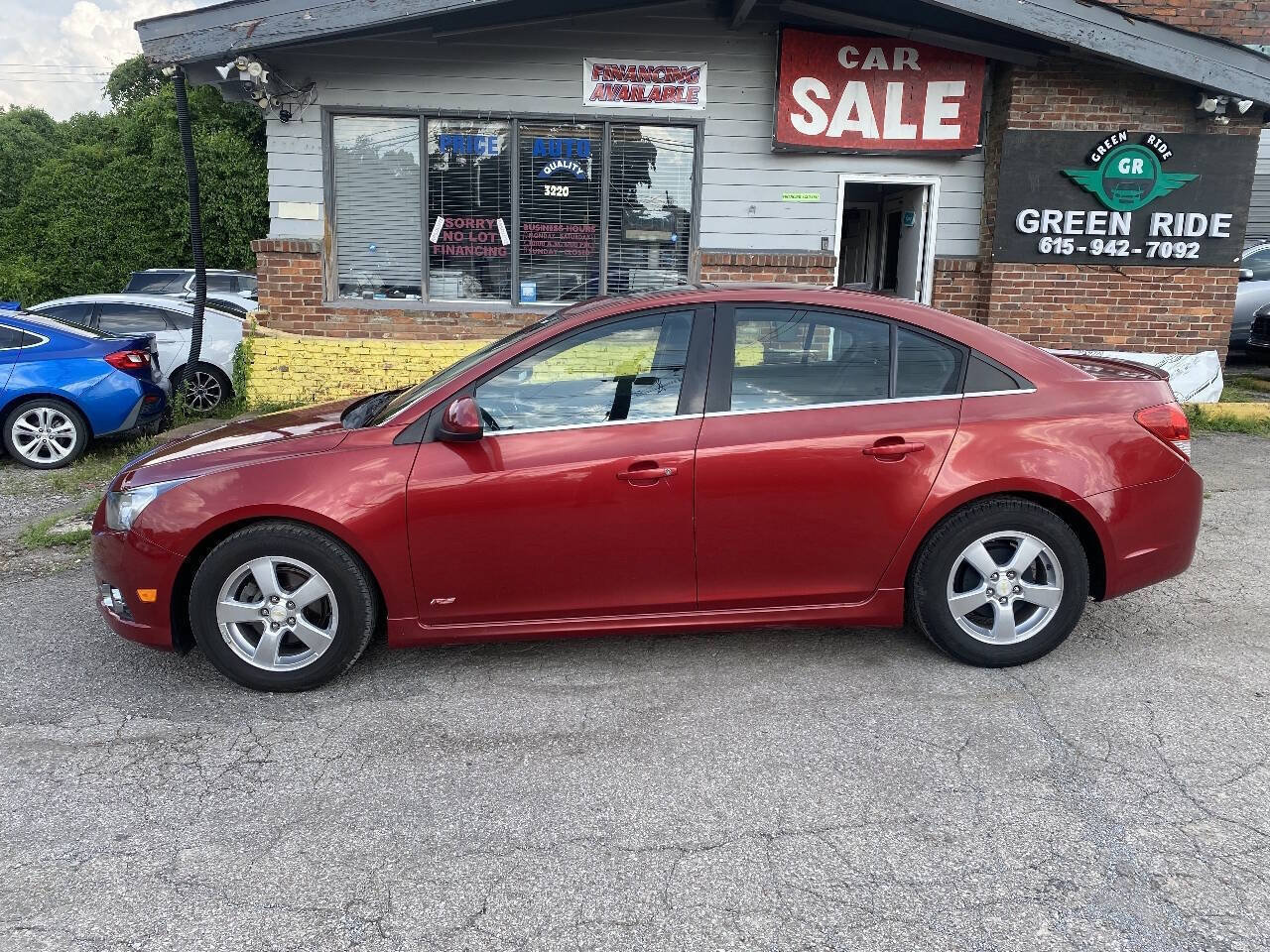 Used 2011 Chevrolet Cruze LT w/ RS Package FWD image 2