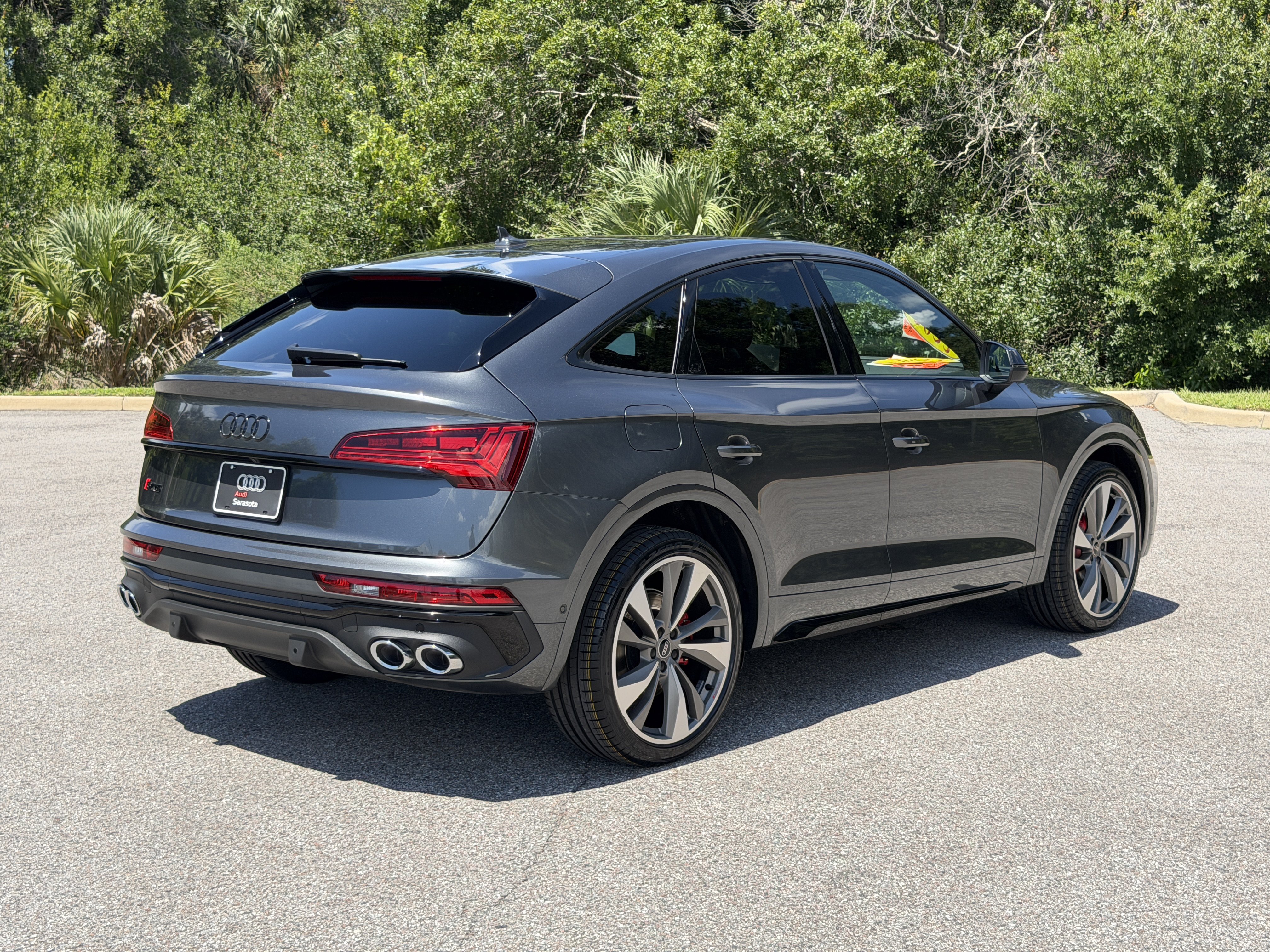 Used 2023 Audi SQ5 Prestige w/ Prestige Package AWD/4WD image 7