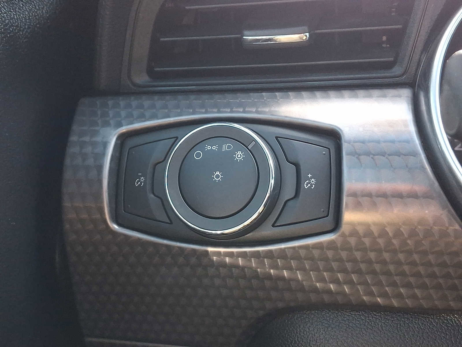 Used 2018 Ford Mustang Coupe w/ Ecoboost Performance Package image 23