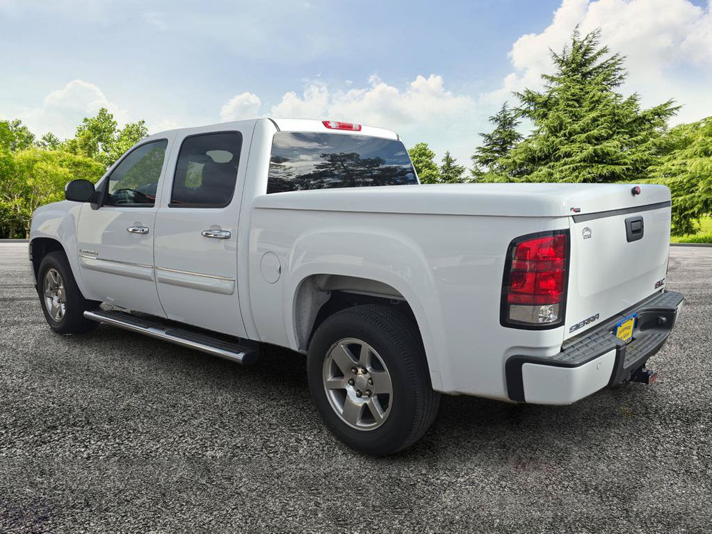 Used 2008 GMC Sierra 1500 Denali AWD/4WD image 5