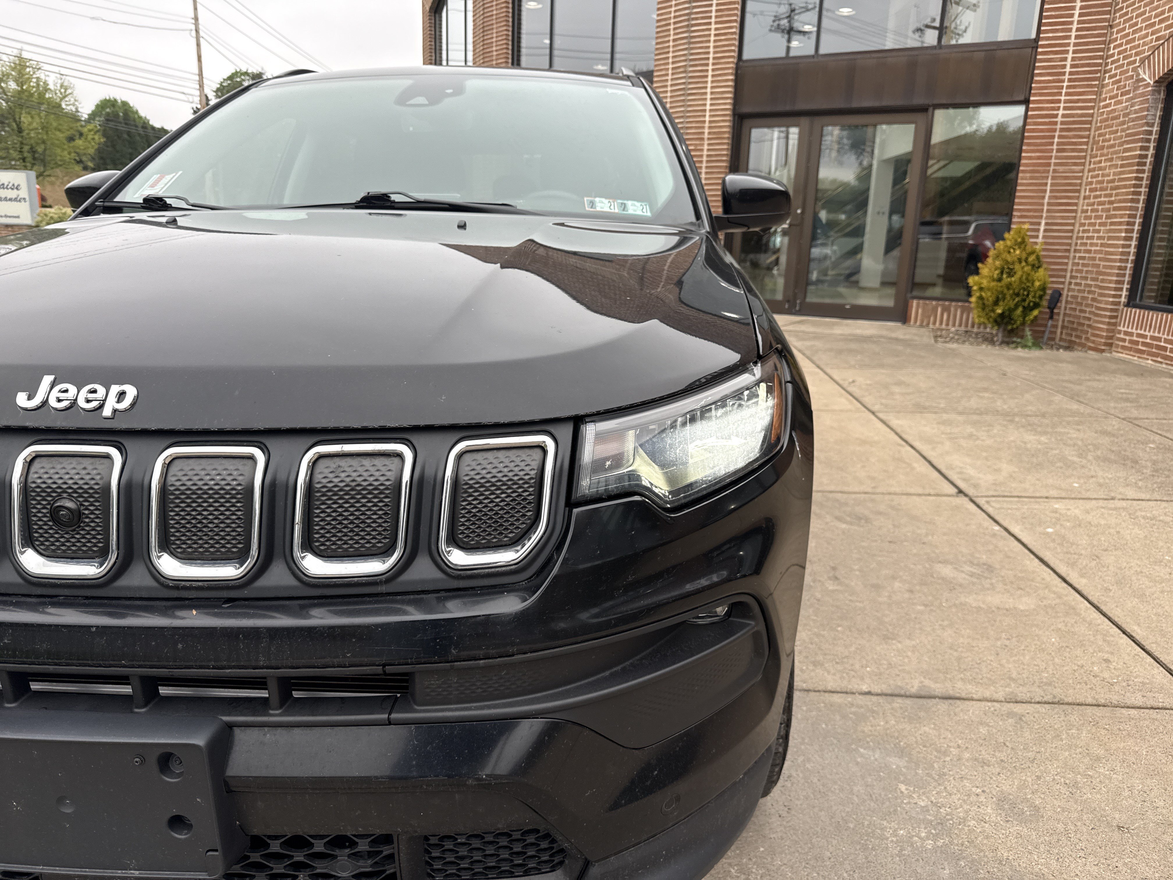 Used 2022 Jeep Compass Latitude w/ Convenience Group AWD/4WD image 18