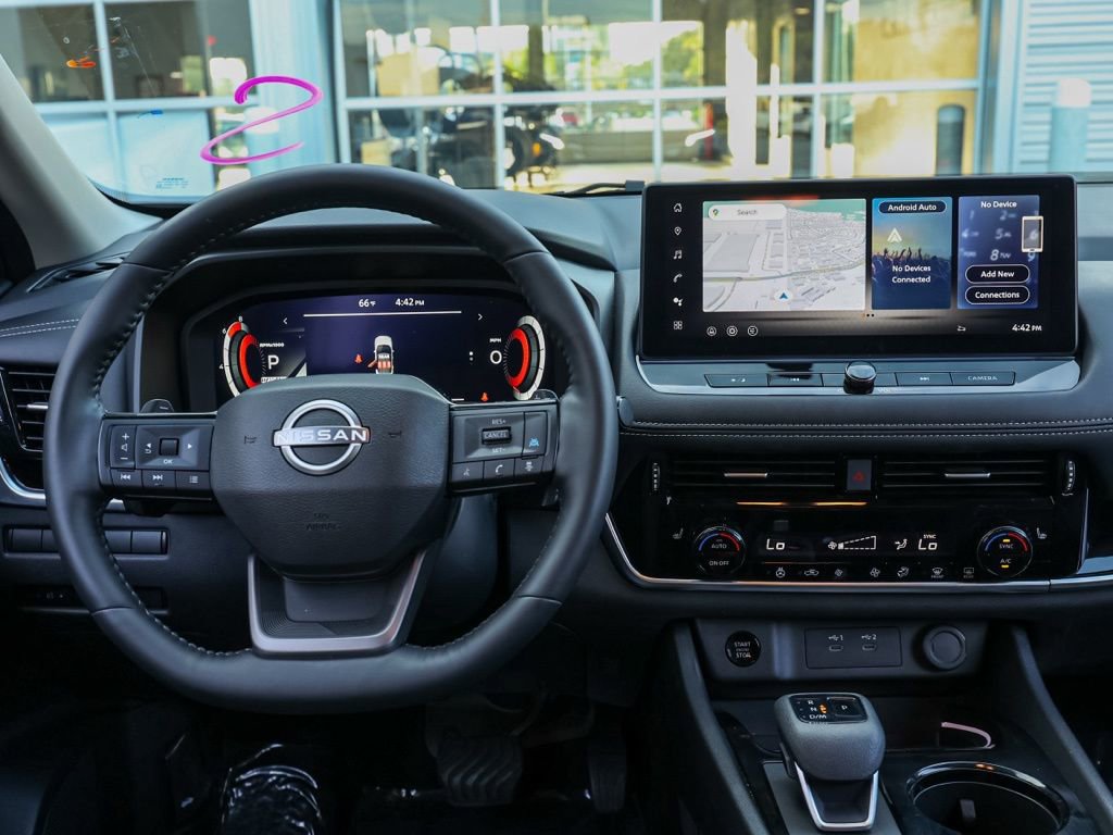 Certified 2025 Nissan Rogue SL FWD image 22