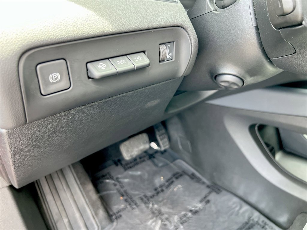 Certified 2024 Buick Enclave Premium image 16