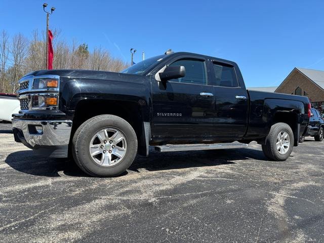 Used 2015 Chevrolet Silverado 1500 LT w/ All Star Edition AWD/4WD image 3