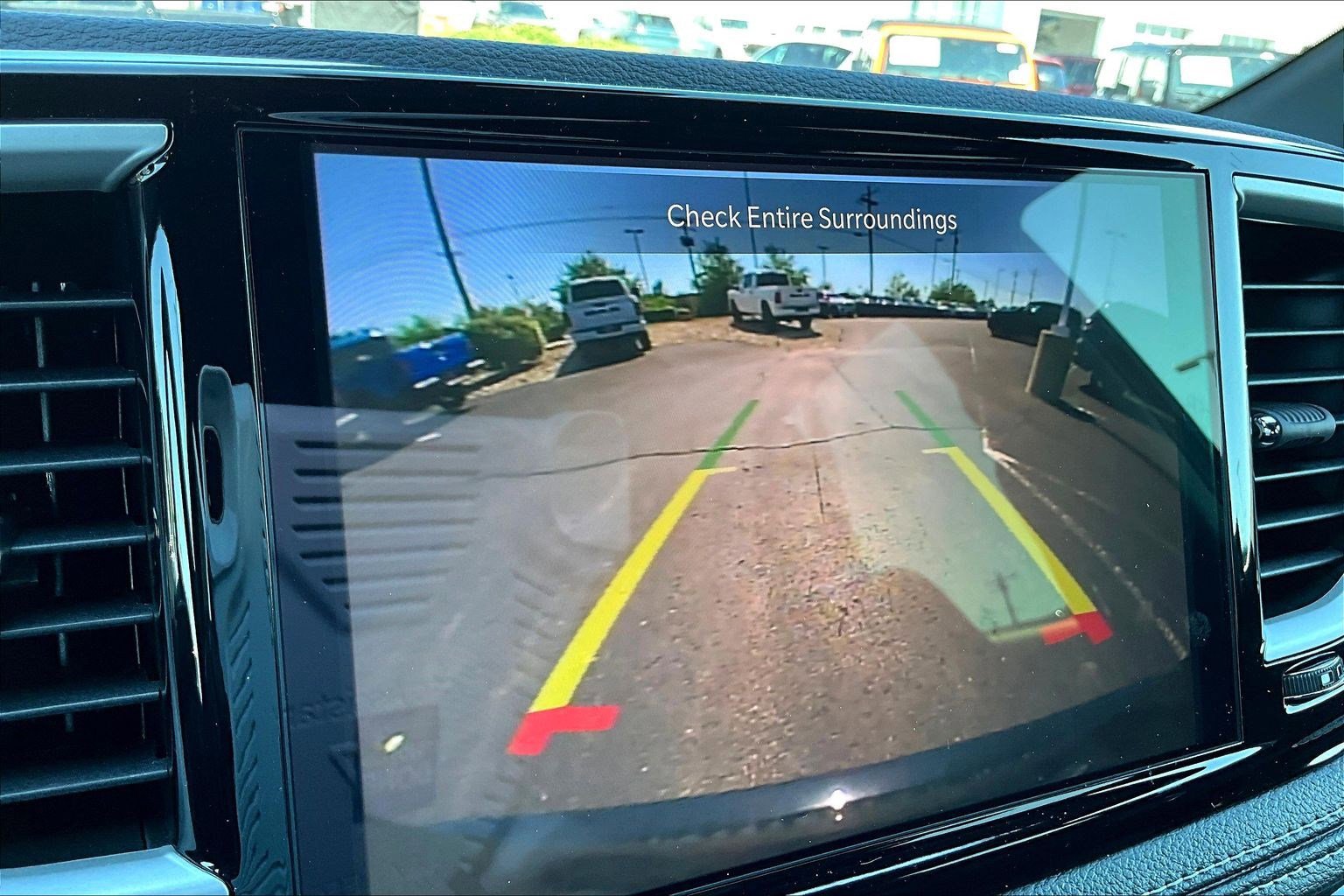 New 2027 Chrysler Pacifica Select AWD/4WD image 24