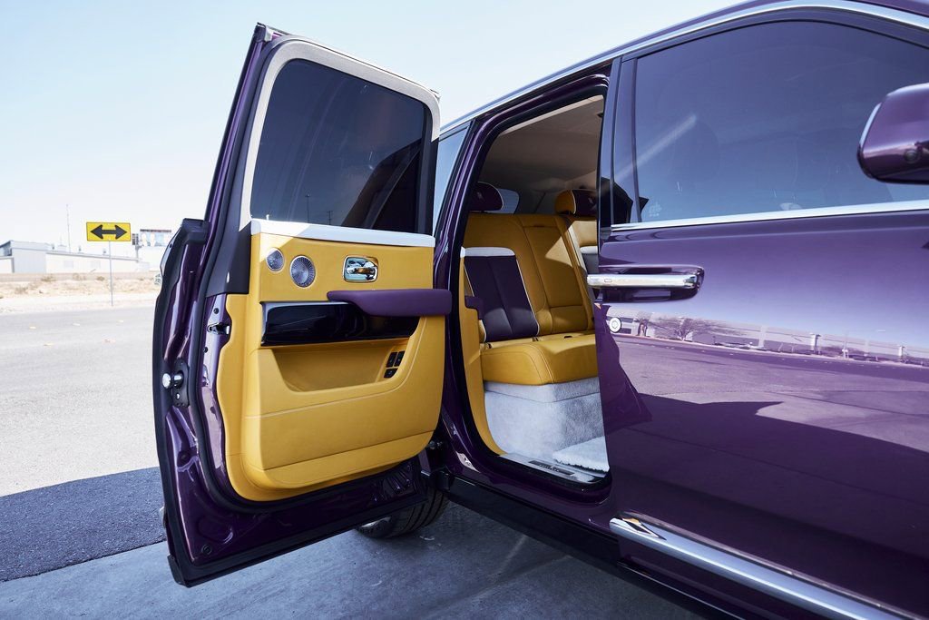 Used 2025 Rolls-Royce Cullinan AWD/4WD image 26