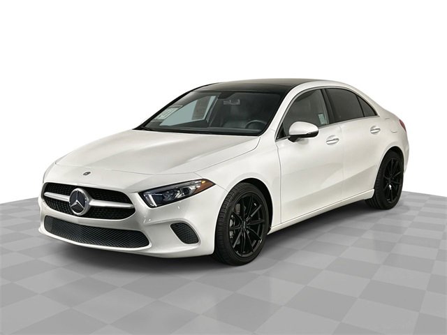 Used 2022 Mercedes-Benz A 220 image 1
