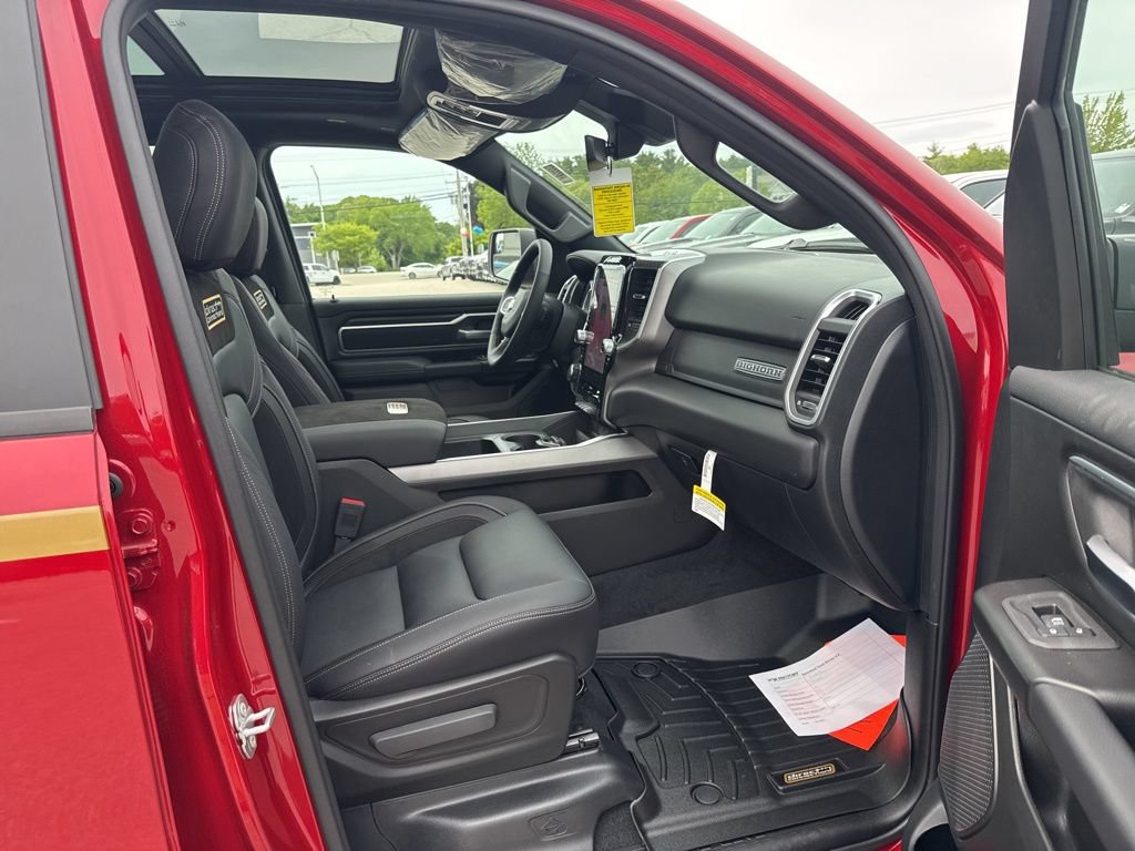New 2026 RAM 1500 4x4 Crew Cab image 25