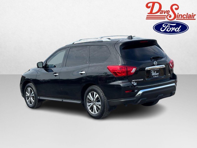 Used 2019 Nissan Pathfinder SL w/ Cargo Package FWD image 9